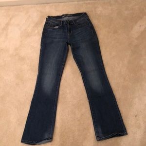 Old Navy Curvy Profile Mid rise jeans!